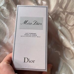 Dior Miss Dior Moisturizing Body Milk 6.8 oz